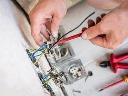 Réparation d'une prise électrique
